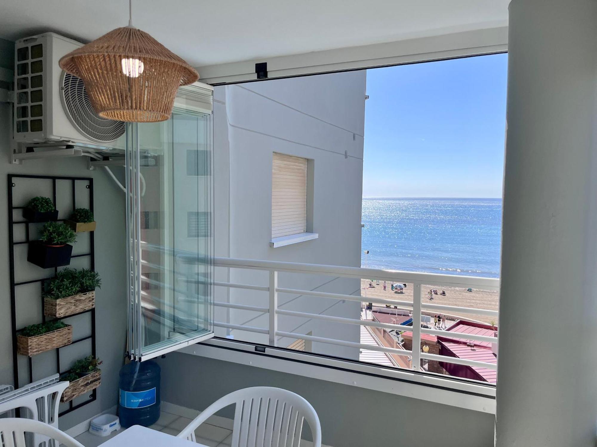 Modern Apartment On The Beach With Pool Calpe Eksteriør billede