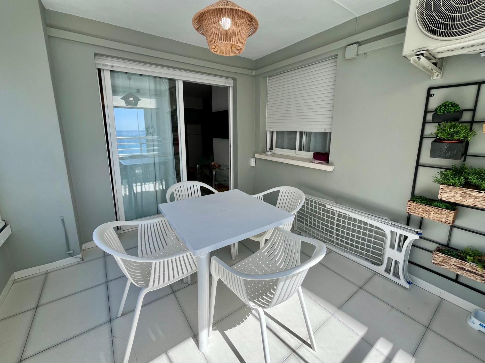 Modern Apartment On The Beach With Pool Calpe Eksteriør billede